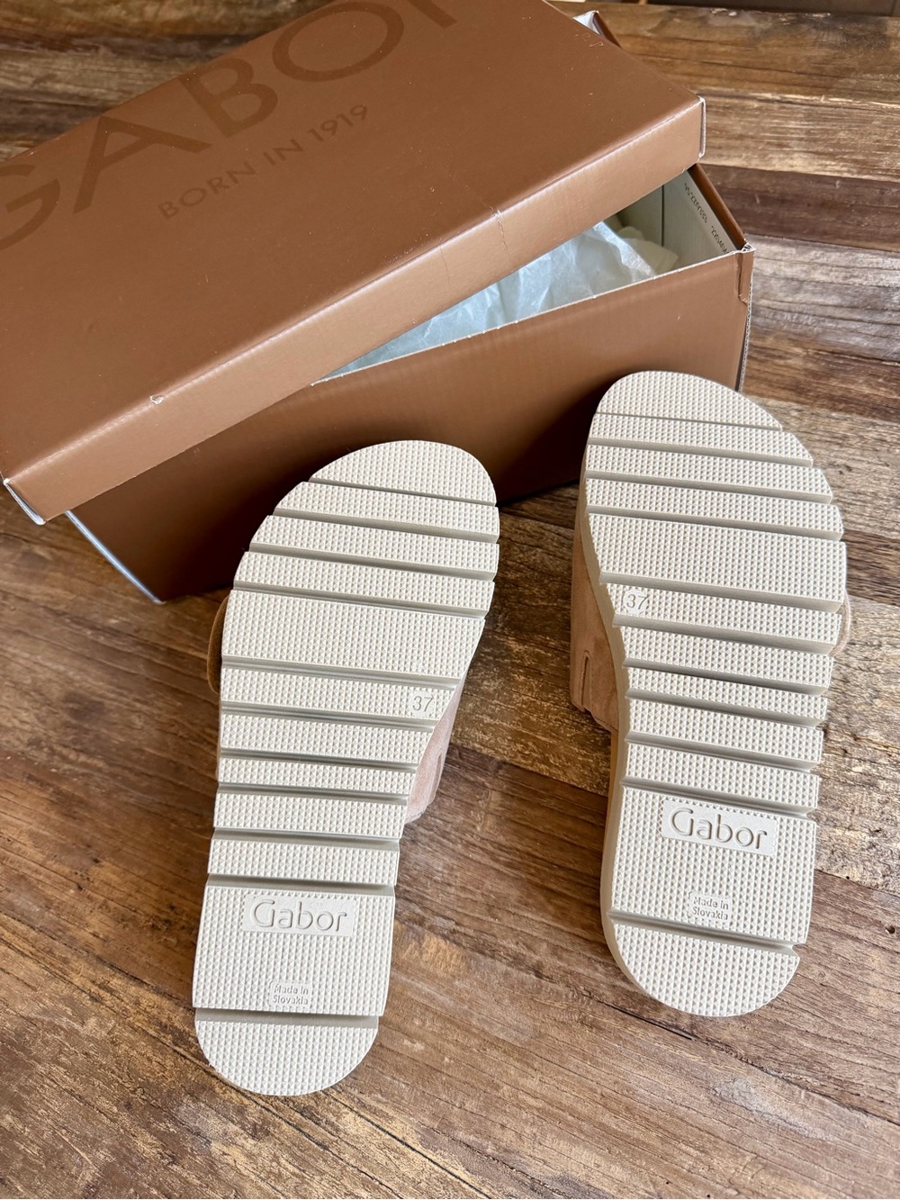 Gabor One Strap Ring Suede Slides in Sand 37 - Picture 6 of 7